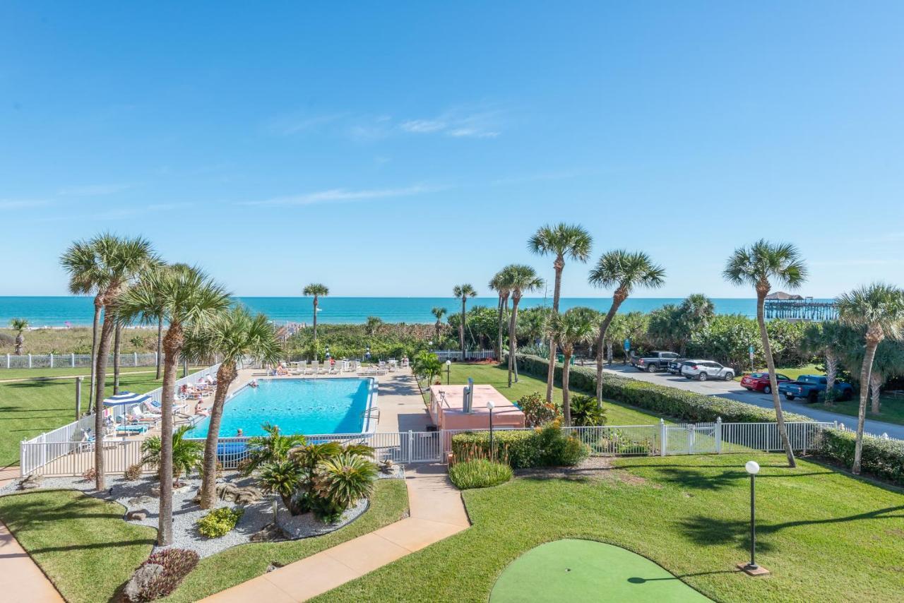 Cocoa Beach Towers Exterior photo